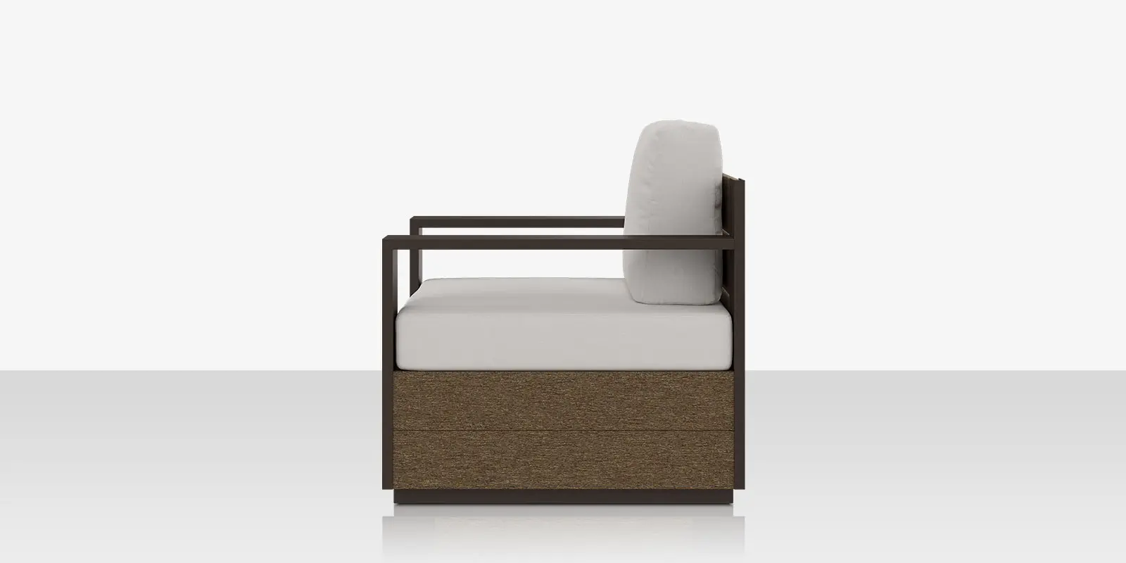 eclipse_clubchair_side.webp