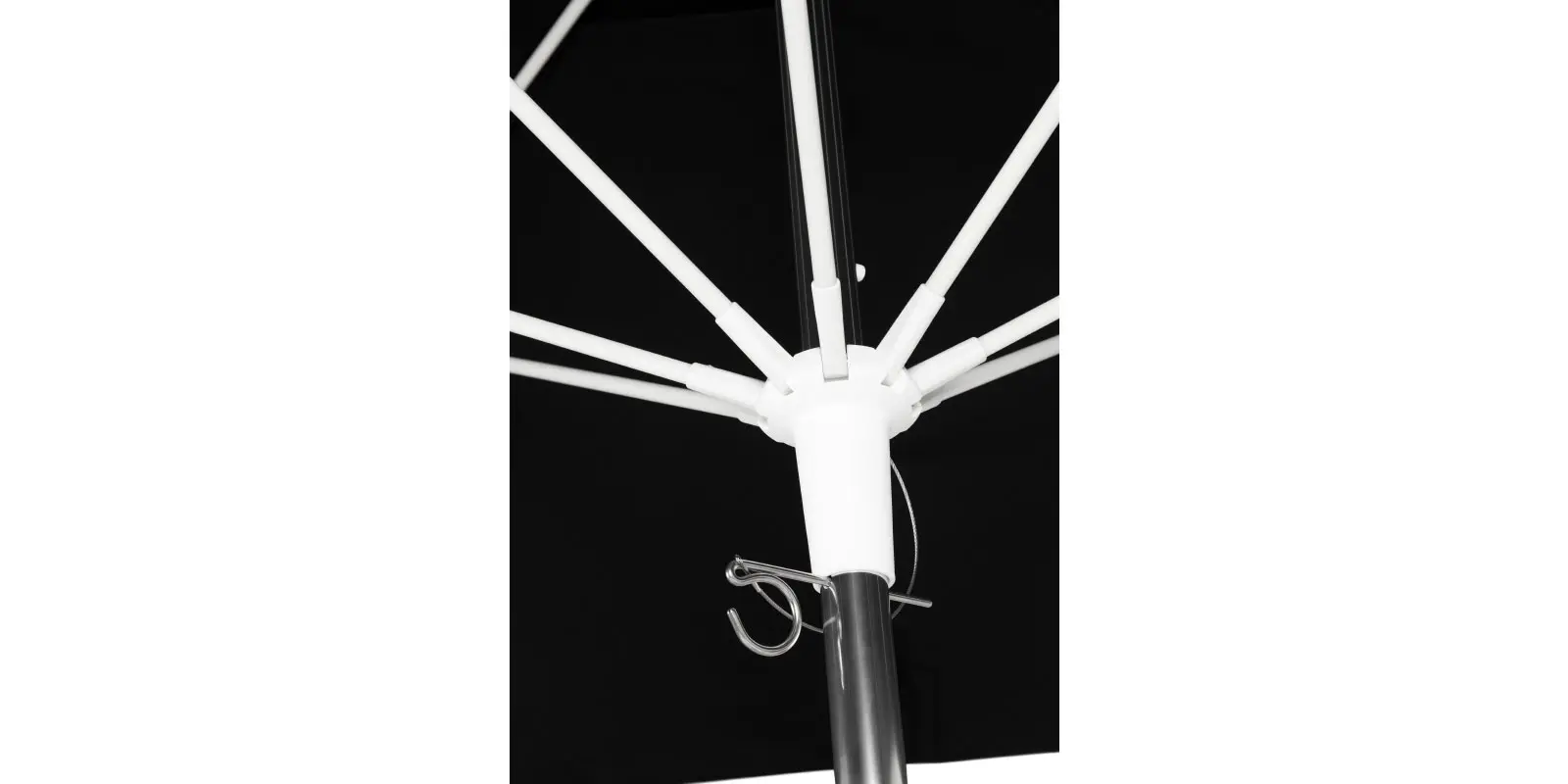 08_rio_square_single_vent_close_up_7.webp